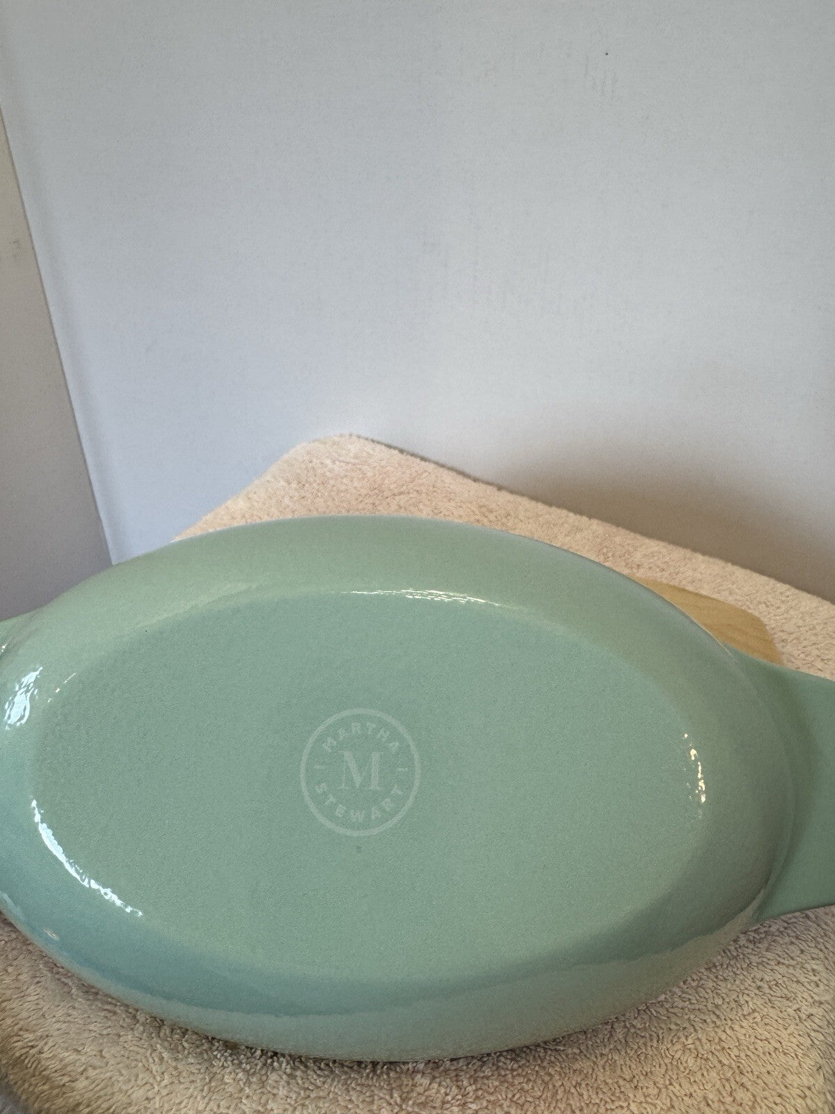 2 Martha Stewart Enameled Cast Iron Oval Casserole Dishes Wood Trivet Set Aqua