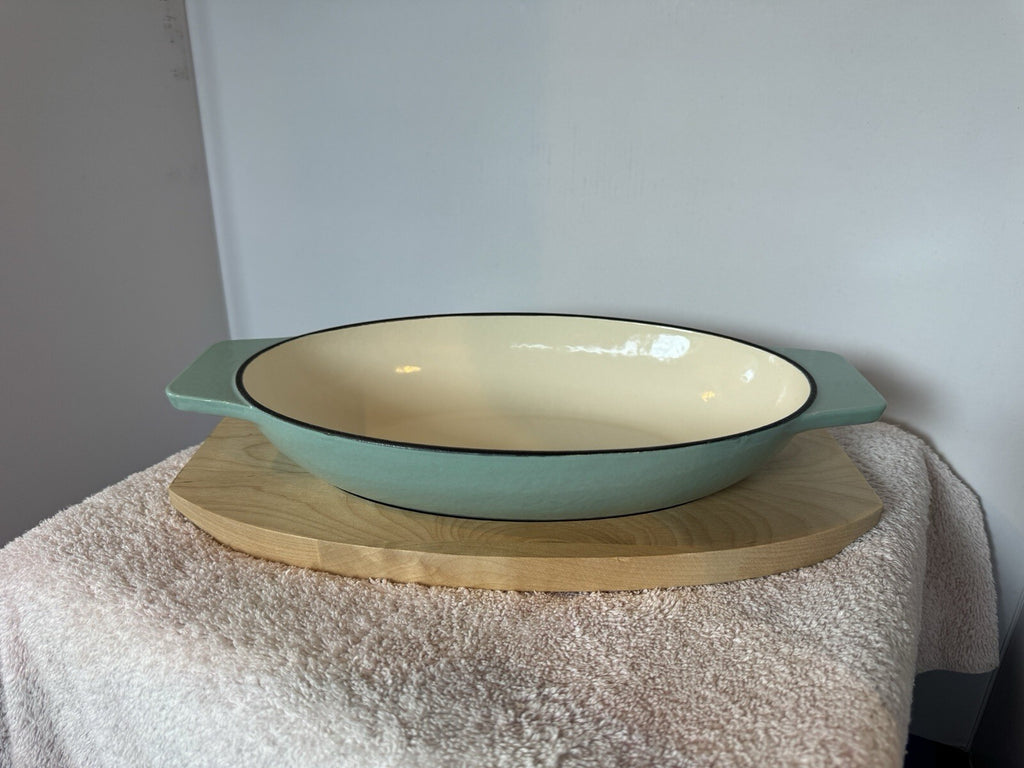 2 Martha Stewart Enameled Cast Iron Oval Casserole Dishes Wood Trivet Set Aqua