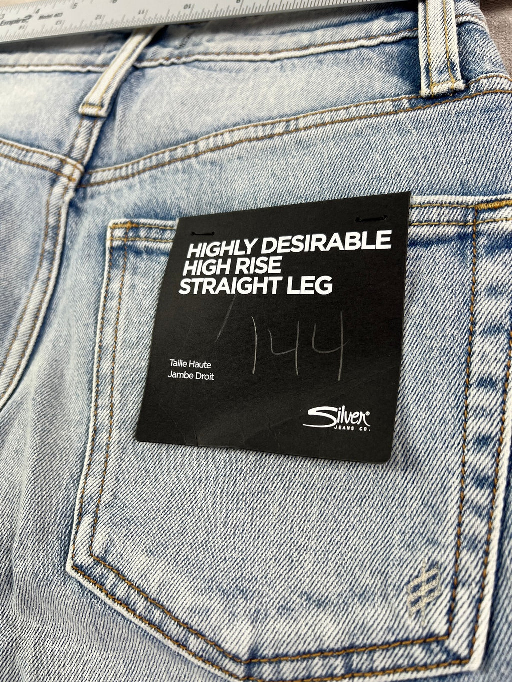 Silver Jeans Highly Desirable High Rise Straight W26 L28 NWT