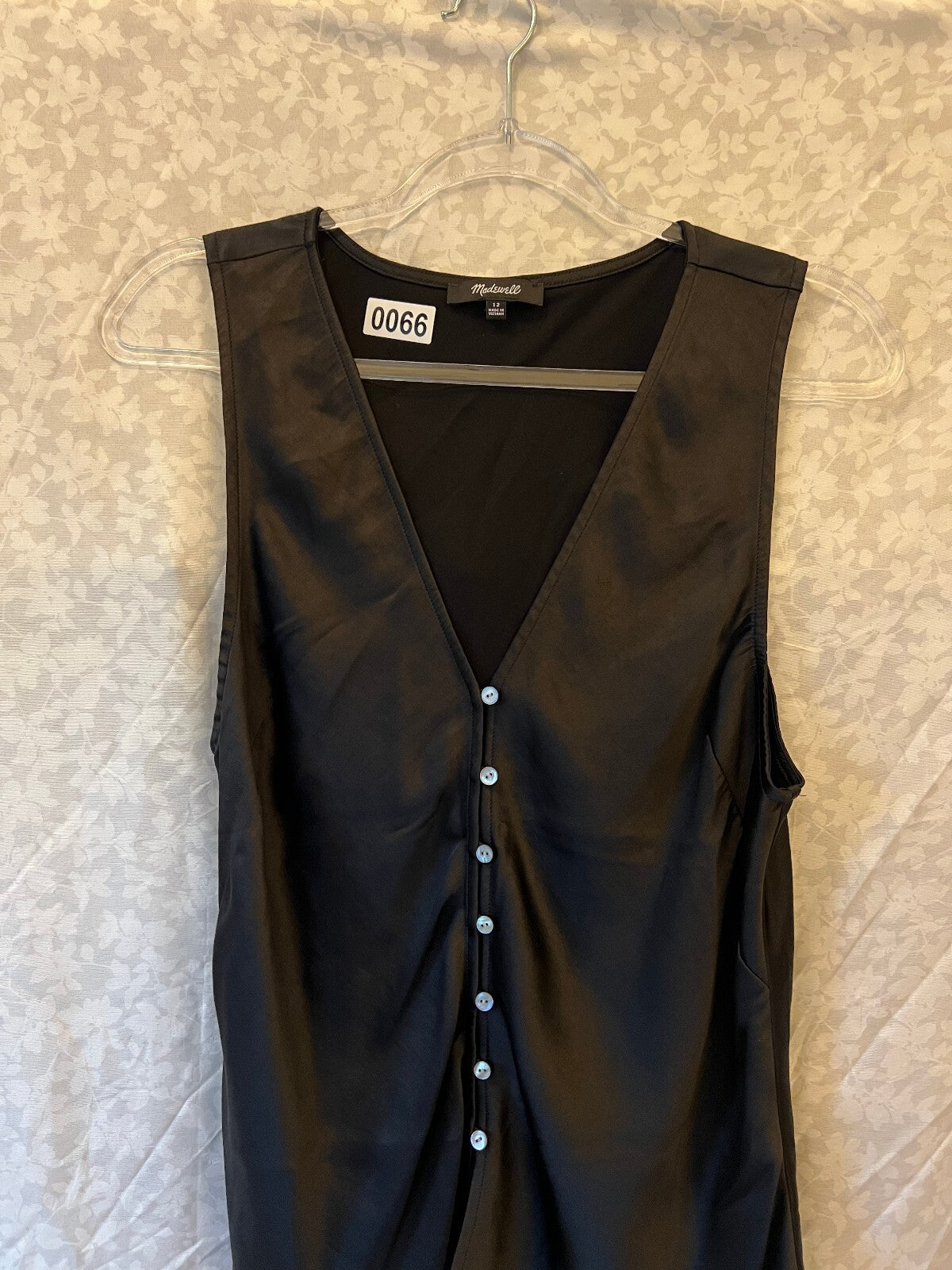 Madewell Satin Cutaway Vest Top Black Size 12 Deep V Button Front