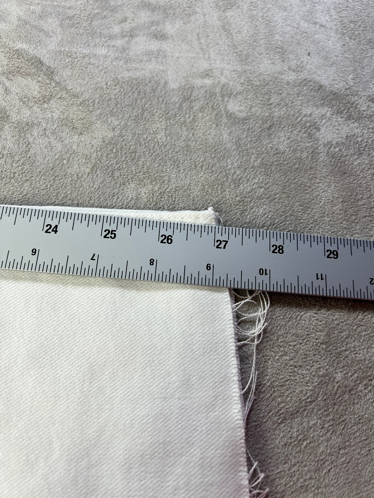 Rails Atwater Slouchy Straight Jeans in Blanche Distress, size 29