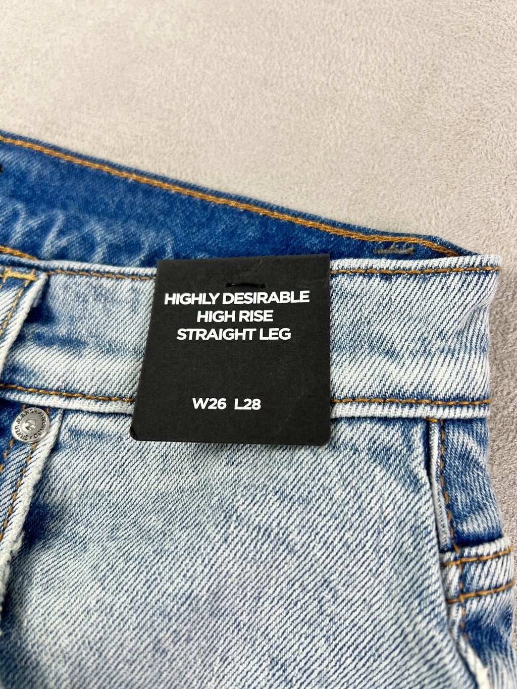 Silver Jeans Highly Desirable High Rise Straight W26 L28 NWT
