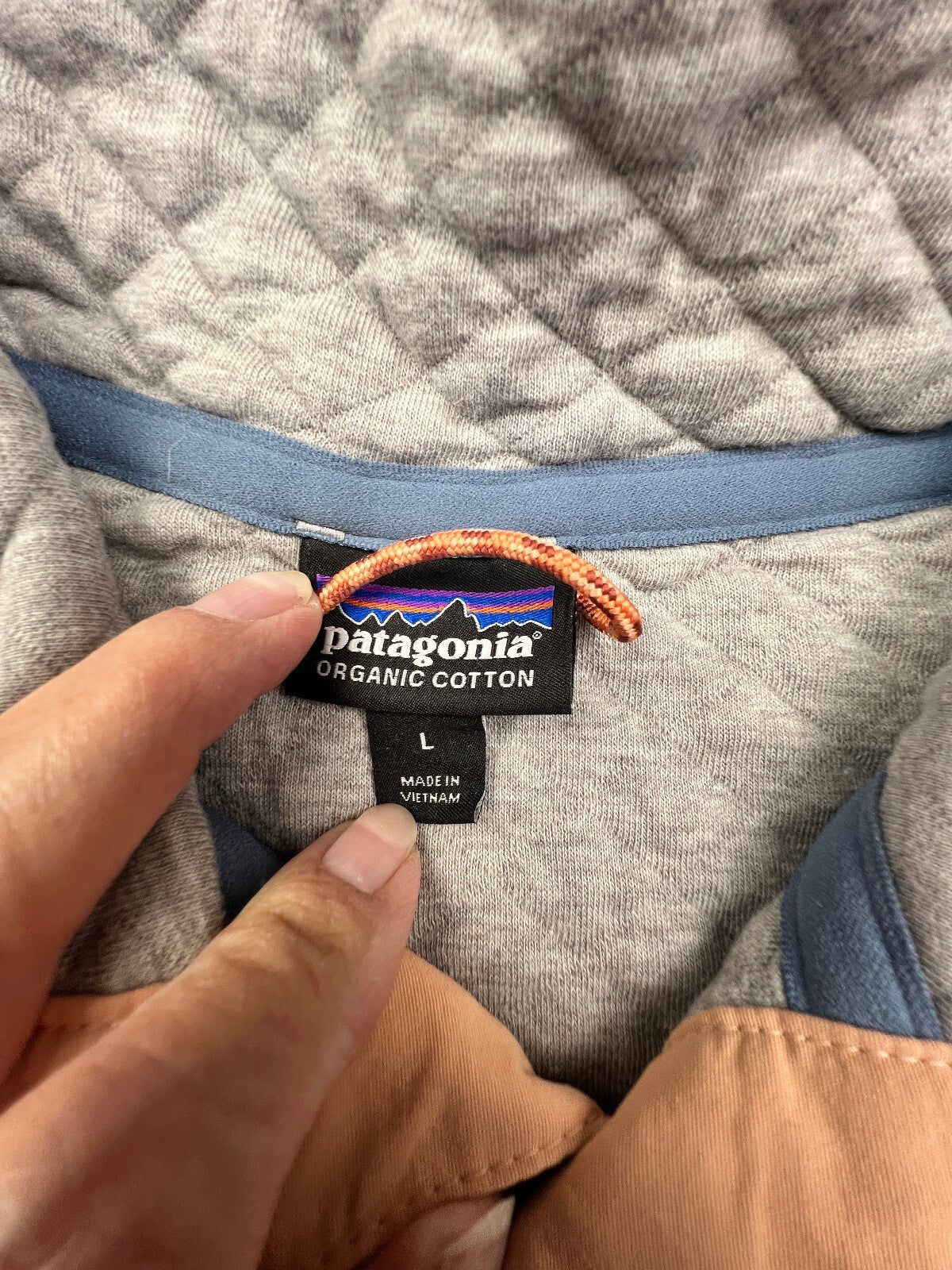 Patagonia Women's Organic Cotton Quilt Gray Peach Large