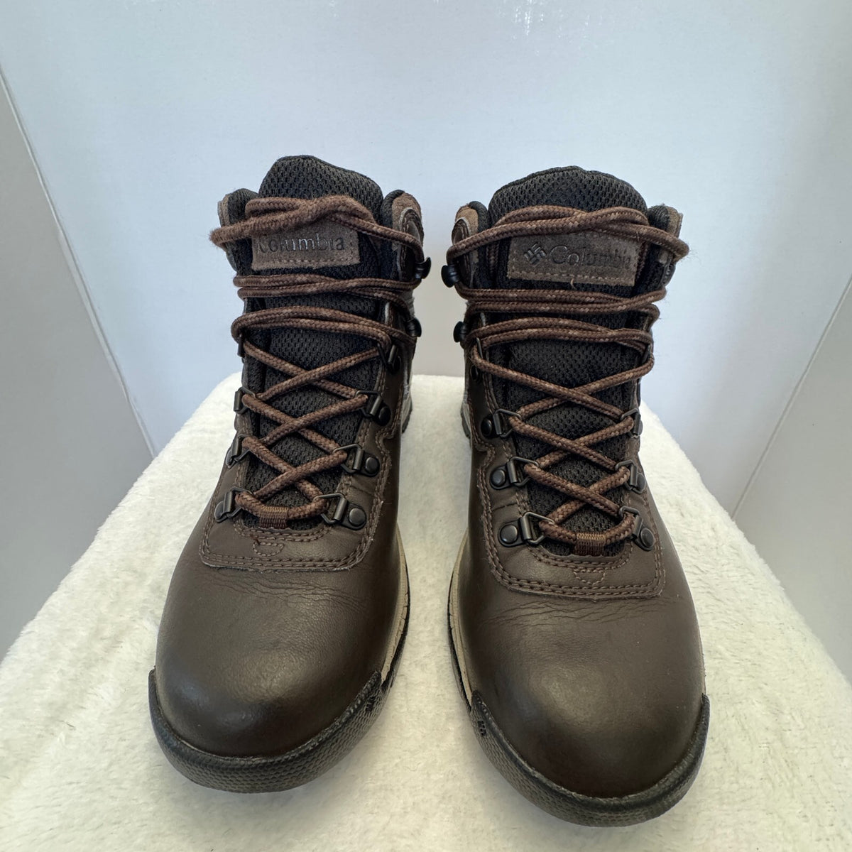 Columbia Newton Ridge Plus Women's 7 Waterproof Leather Hiking Boots Brown Snow