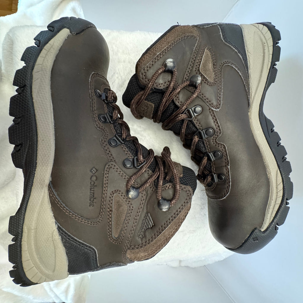 Columbia Newton Ridge Plus Women's 7 Waterproof Leather Hiking Boots Brown Snow