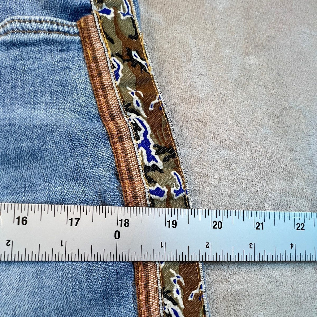 Anthropologie Pilcro Boyfriend Jeans 29 Camo Side Stripe Mid Rise Denim