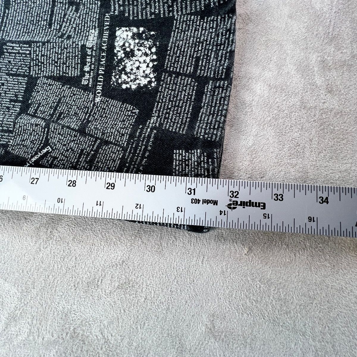Reformation Peyton Zine Jeans 27 Black Newsprint High Rise Bootcut Graphic Rare