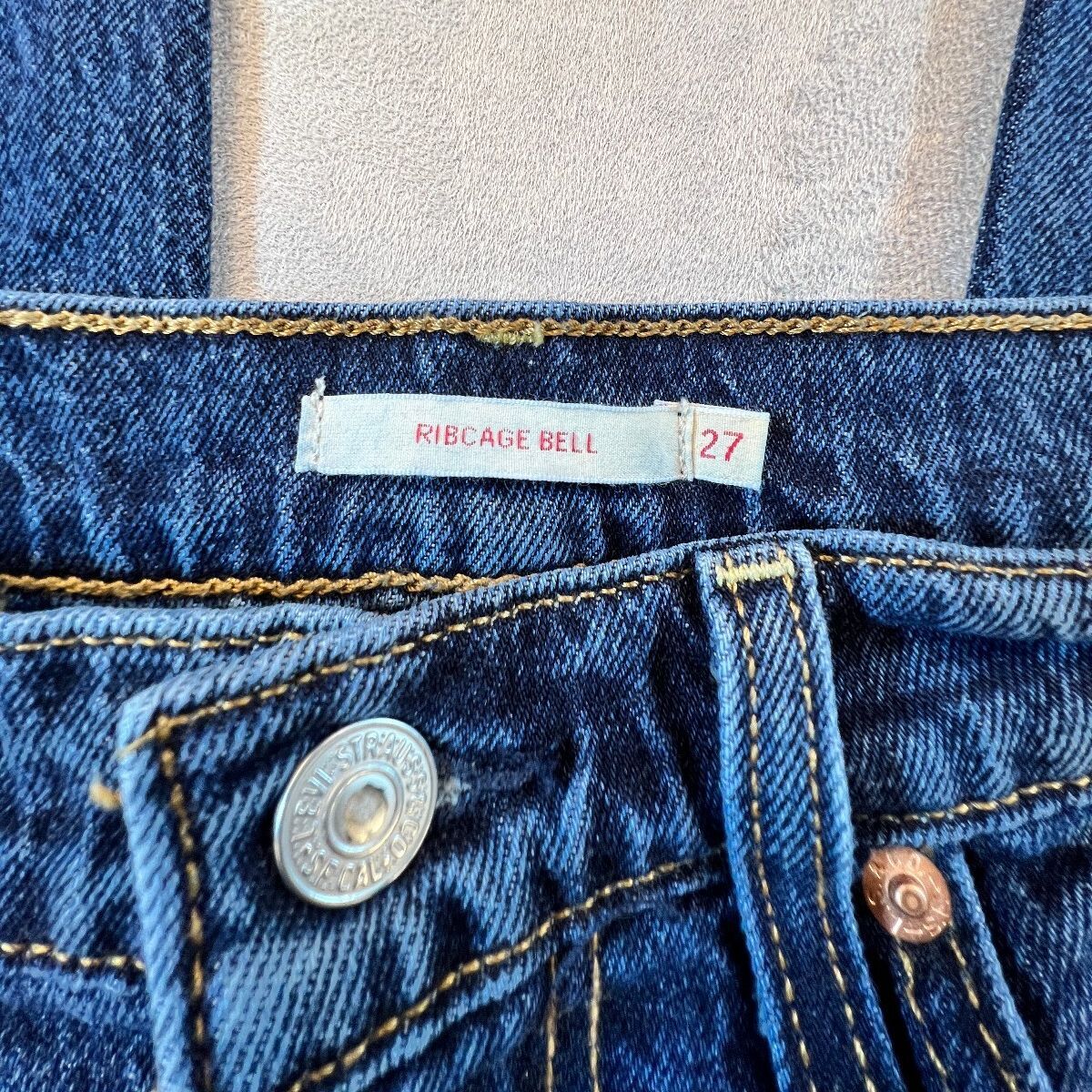 Levi's Premium Ribcage Bell Jeans Women's 27 High Rise Flare Wide Leg
