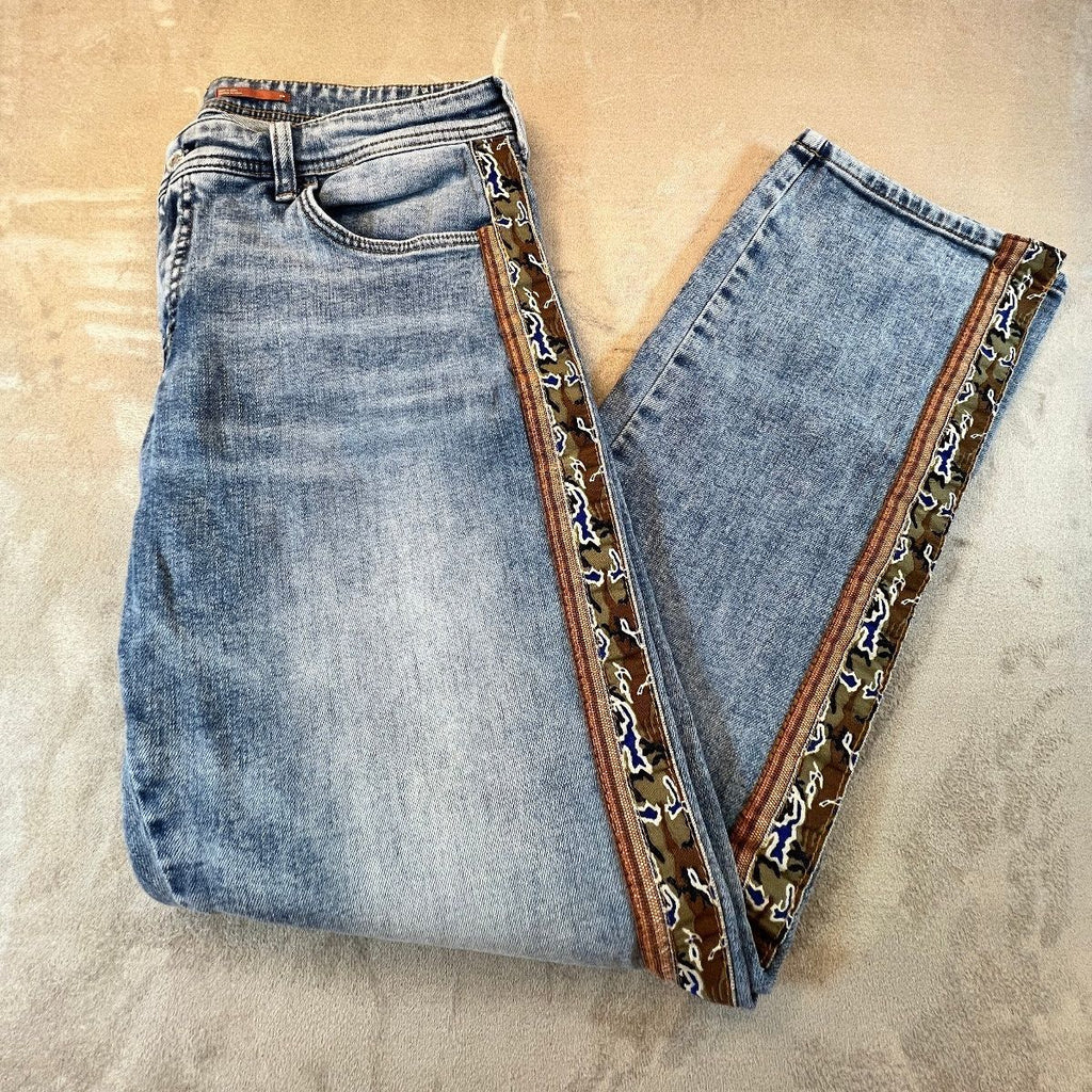 Anthropologie Pilcro Boyfriend Jeans 29 Camo Side Stripe Mid Rise Denim