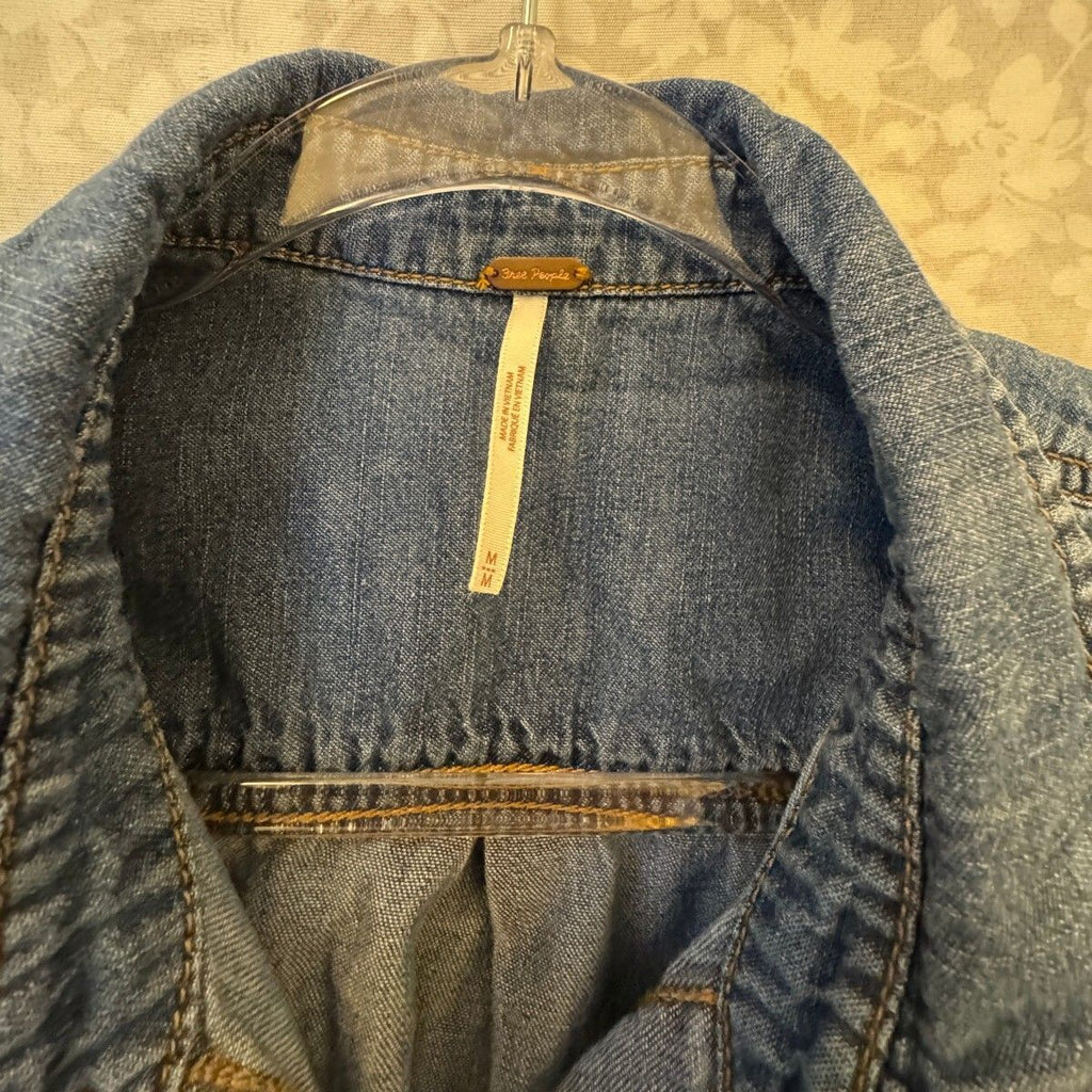 Free People Denim Shirt Womens M Blue Chambray Button Down Western Boho Cotton