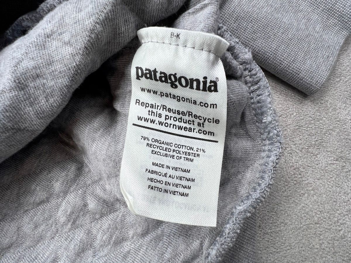 Patagonia Women's Organic Cotton Quilt Gray Peach Large