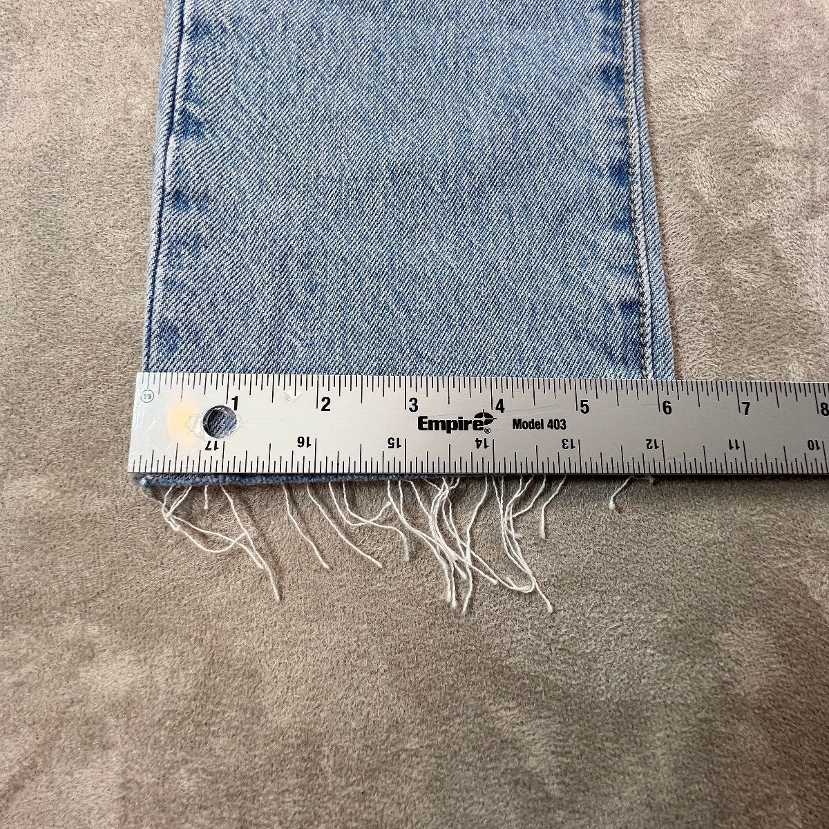 Levi’s Wedgie Straight Jeans Women’s 23 Light Wash High Rise Raw Hem NWT