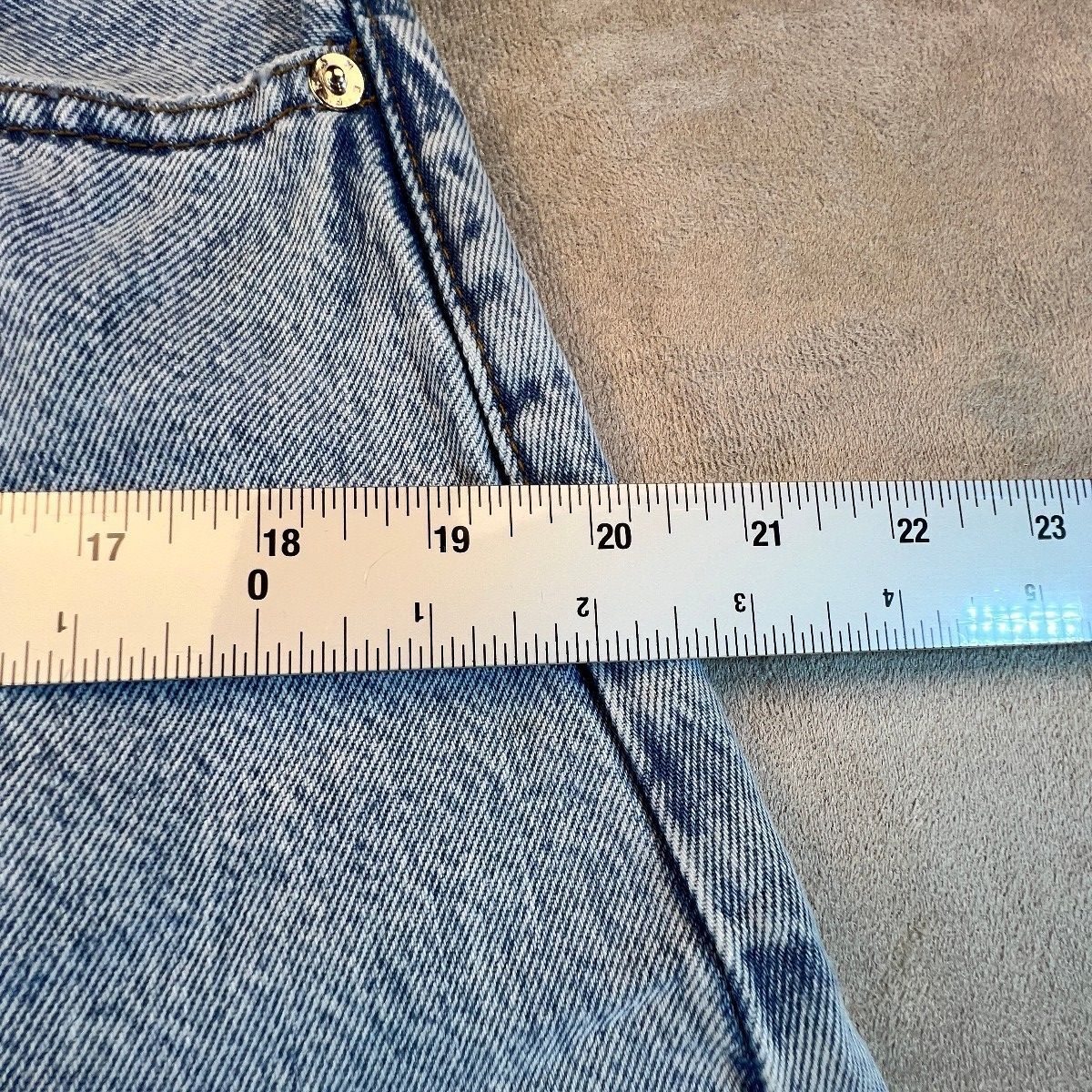 FRAME The Bubble Jeans 29 Outlaw Light Wash High Rise Barrel Leg 100% Cotton