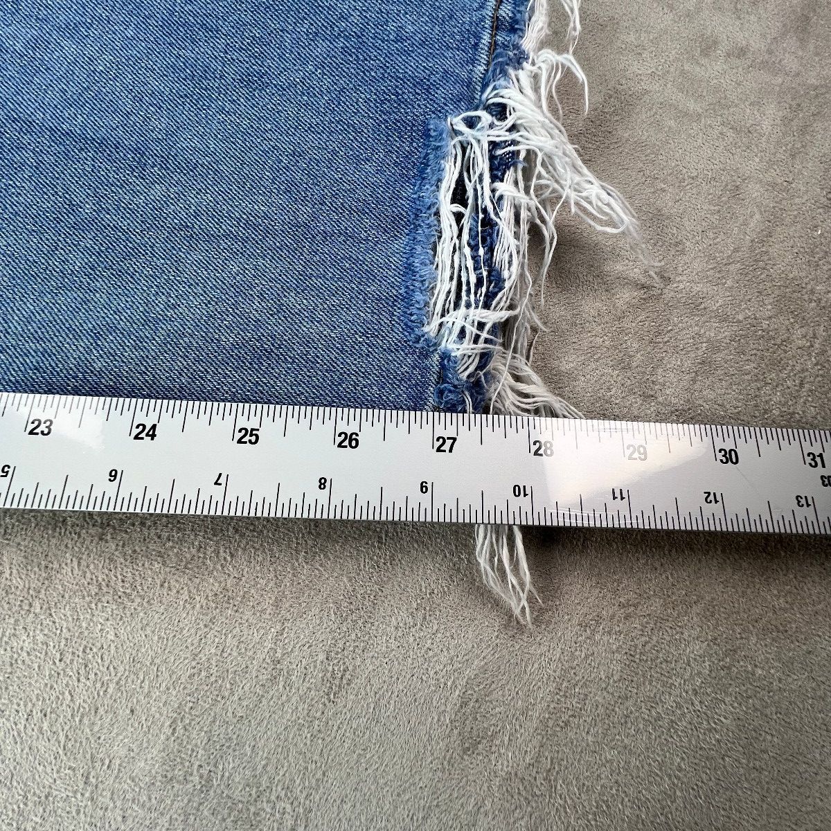 Reformation Julia Jeans Womens 31 Blue Distressed Raw Hem Straight Leg Made USA