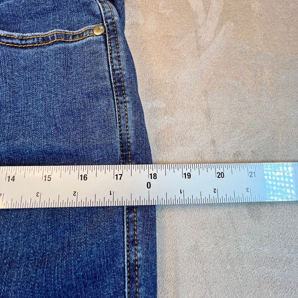Judy Blue 9/29 High Rise Flare Jeans Long 32" Inseam Raw Frayed Hem JB88611