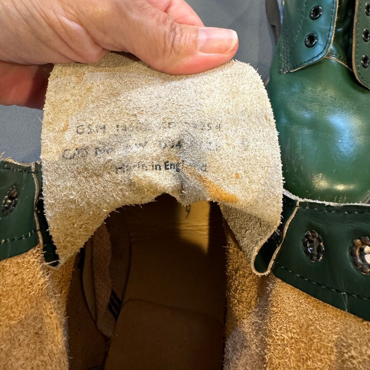 Vintage Dr Martens 1460 Boots UK 9 US 10 Green Leather Made England 8 Eye